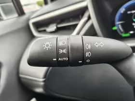Toyota Corolla (2024) thumbnail 11