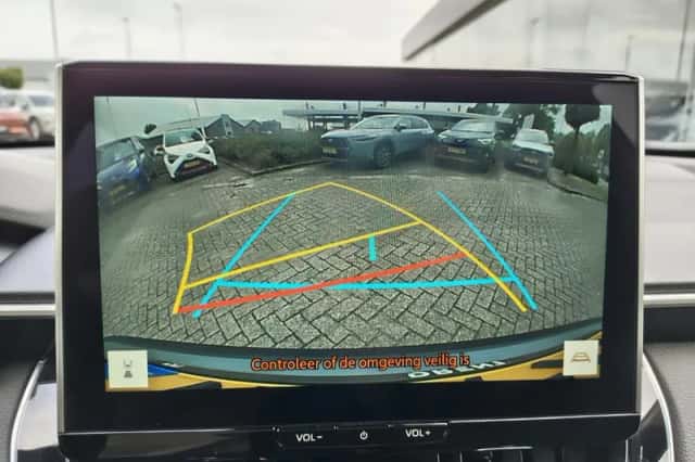 Toyota Corolla (2024) thumbnail 17