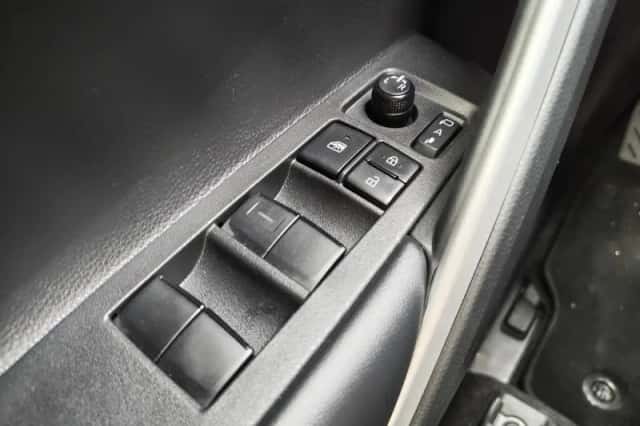 Toyota Corolla (2024) thumbnail 22
