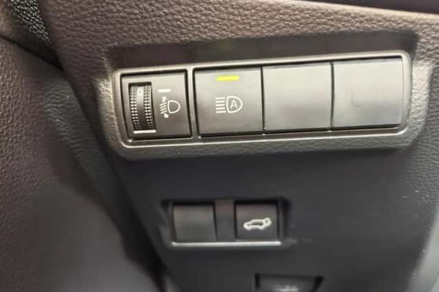 Toyota Corolla (2024) thumbnail 23
