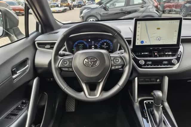 Toyota Corolla (2024) thumbnail 8