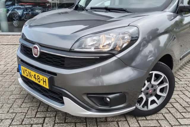 Fiat Doblò (2022) thumbnail 2