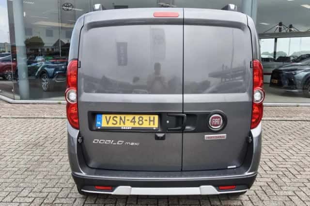 Fiat Doblò (2022) thumbnail 8