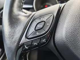 Toyota C-HR (2020) thumbnail 14