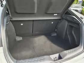 Toyota C-HR (2020) thumbnail 33