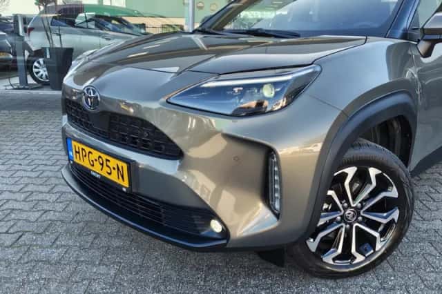 Toyota Yaris Cross (2025) thumbnail 2