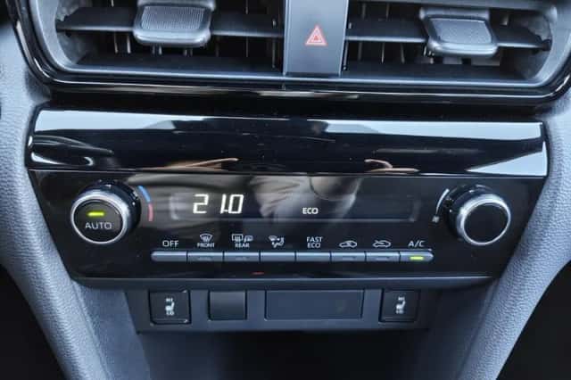 Toyota Yaris Cross (2025) thumbnail 18