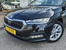Škoda Octavia (2023) thumbnail 2