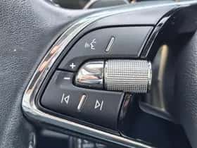 Škoda Octavia (2023) thumbnail 15