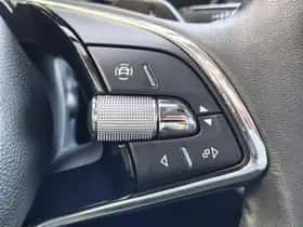Škoda Octavia (2023) thumbnail 16