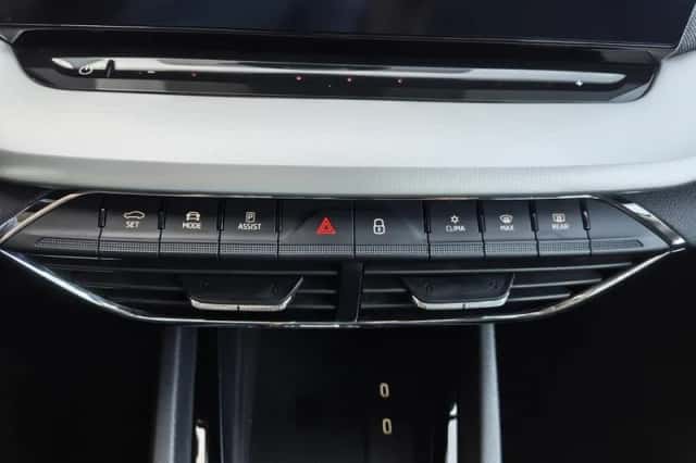 Škoda Octavia (2023) thumbnail 25