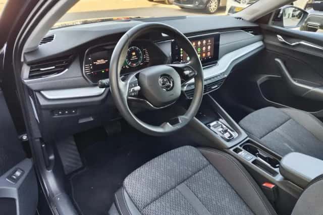 Škoda Octavia (2023) thumbnail 32