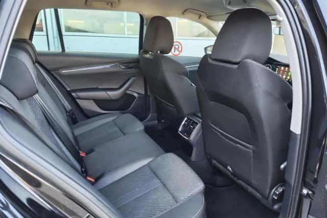 Škoda Octavia (2023) thumbnail 35