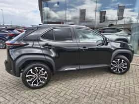 Toyota Yaris Cross (2022) thumbnail 5