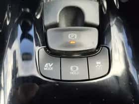Toyota C-HR (2023) thumbnail 21