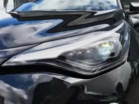 Toyota C-HR (2023) thumbnail 32