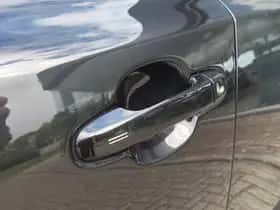 Toyota C-HR (2023) thumbnail 35