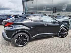 Toyota C-HR (2023) thumbnail 5