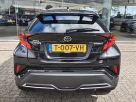 Toyota C-HR (2023) thumbnail 7