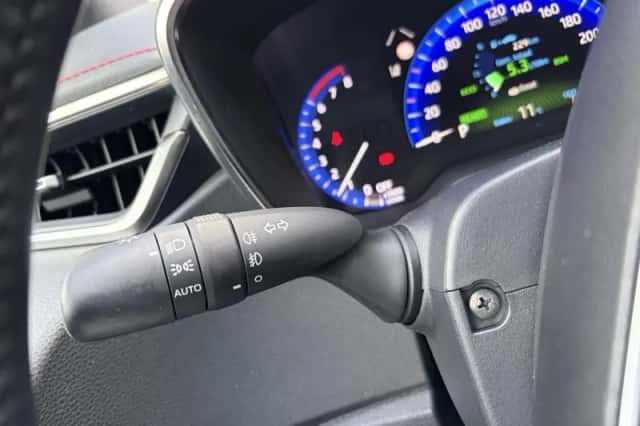 Toyota Corolla (2020) thumbnail 12