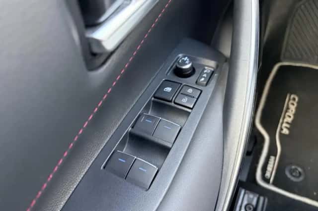 Toyota Corolla (2020) thumbnail 25