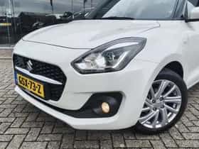 Suzuki Swift (2024) thumbnail 2