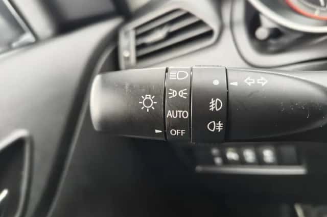 Suzuki Swift (2024) thumbnail 11