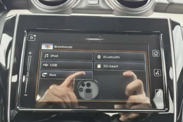 Suzuki Swift (2024) thumbnail 17
