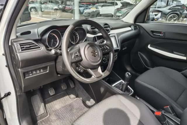 Suzuki Swift (2024) thumbnail 24