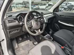 Suzuki Swift (2024) thumbnail 24