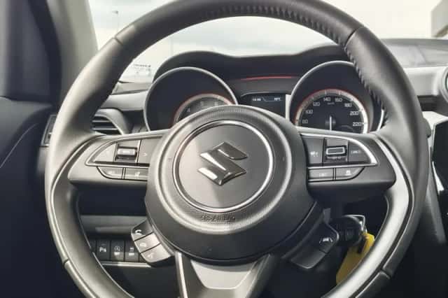 Suzuki Swift (2024) thumbnail 9