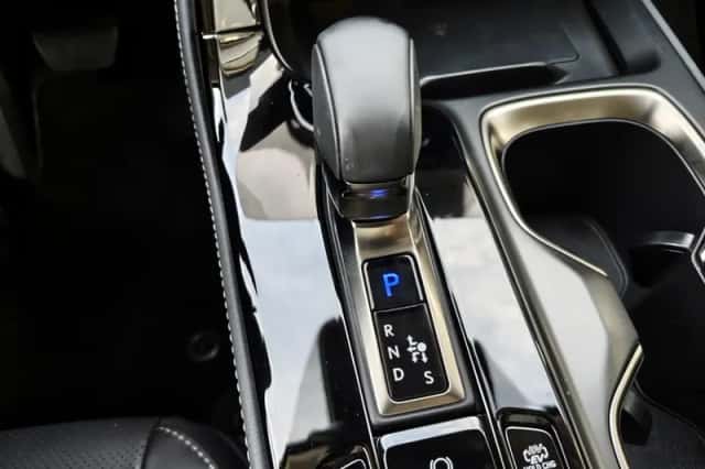 Lexus NX (2025) thumbnail 24
