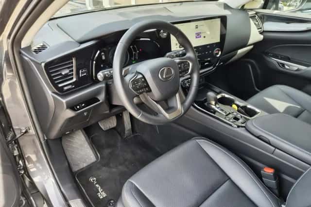Lexus NX (2025) thumbnail 28