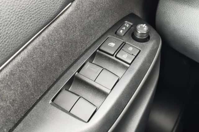 Toyota Yaris Cross (2025) thumbnail 22