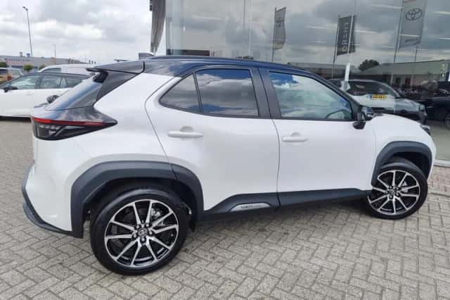 Toyota Yaris Cross (2025) thumbnail 5