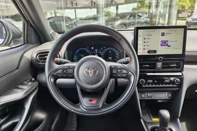 Toyota Yaris Cross (2025) thumbnail 8