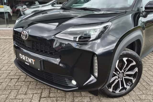 Toyota Yaris Cross (2025) thumbnail 2