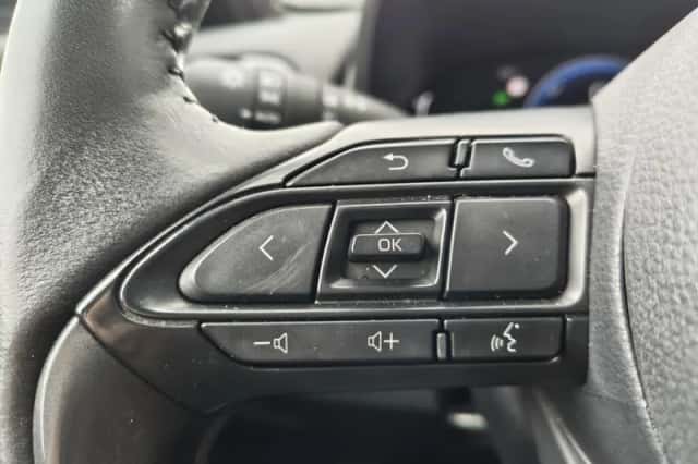 Toyota Yaris Cross (2025) thumbnail 12
