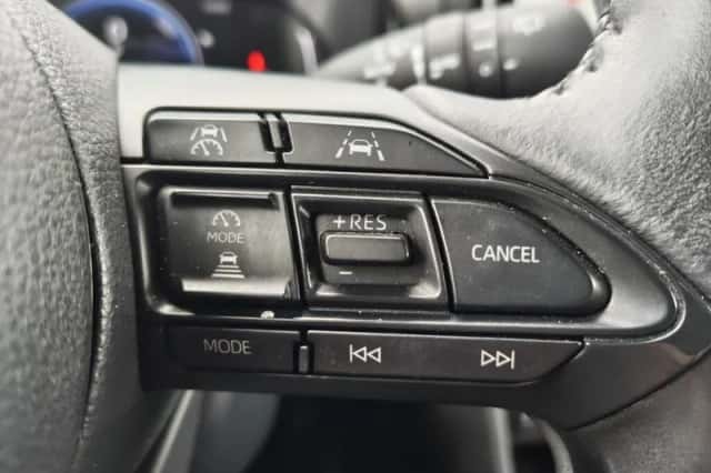 Toyota Yaris Cross (2025) thumbnail 13