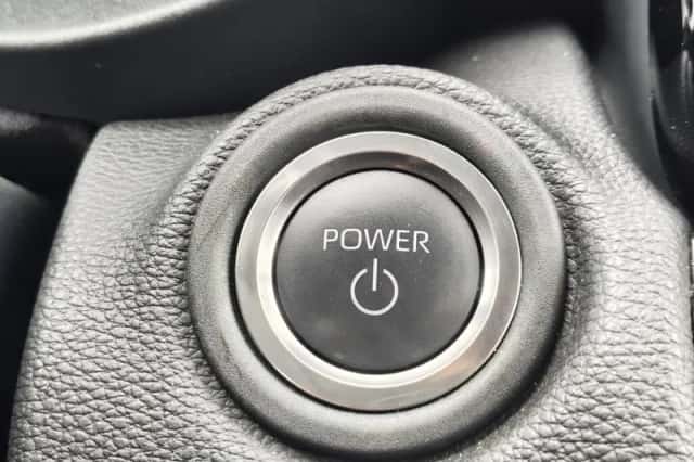 Toyota Yaris Cross (2025) thumbnail 23