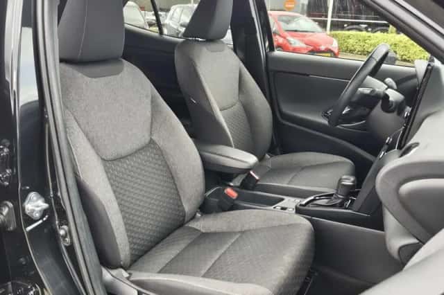 Toyota Yaris Cross (2025) thumbnail 27