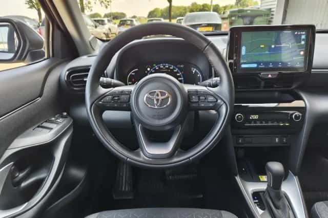 Toyota Yaris Cross (2023) thumbnail 8