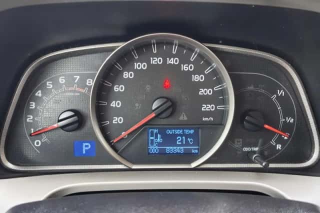 Toyota RAV4 (2015) thumbnail 11