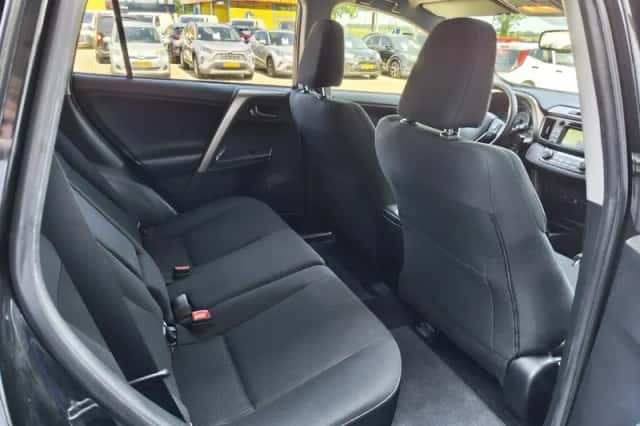 Toyota RAV4 (2015) thumbnail 28