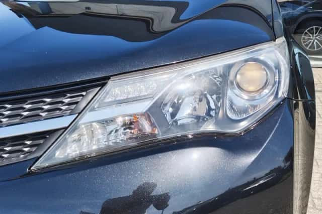 Toyota RAV4 (2015) thumbnail 32