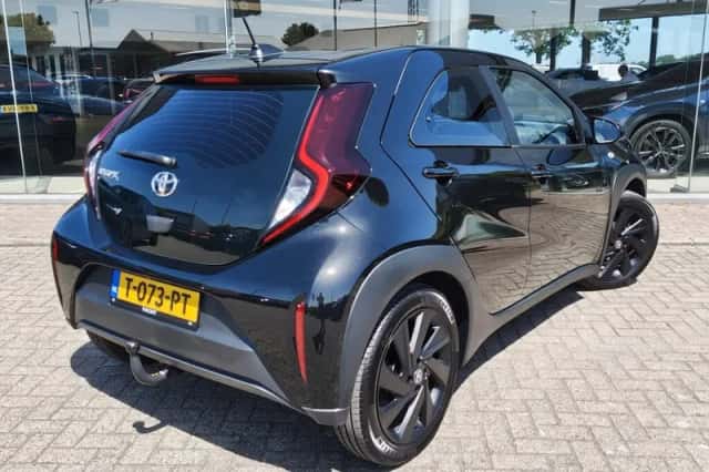 Toyota Aygo (2023) thumbnail 4