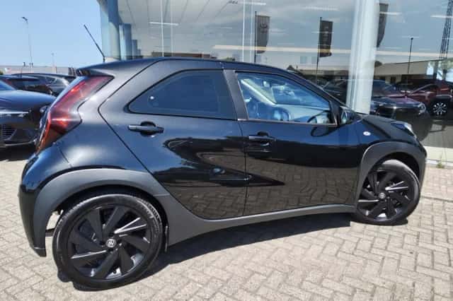 Toyota Aygo (2023) thumbnail 5