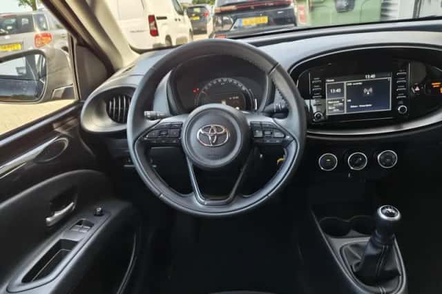 Toyota Aygo (2023) thumbnail 9