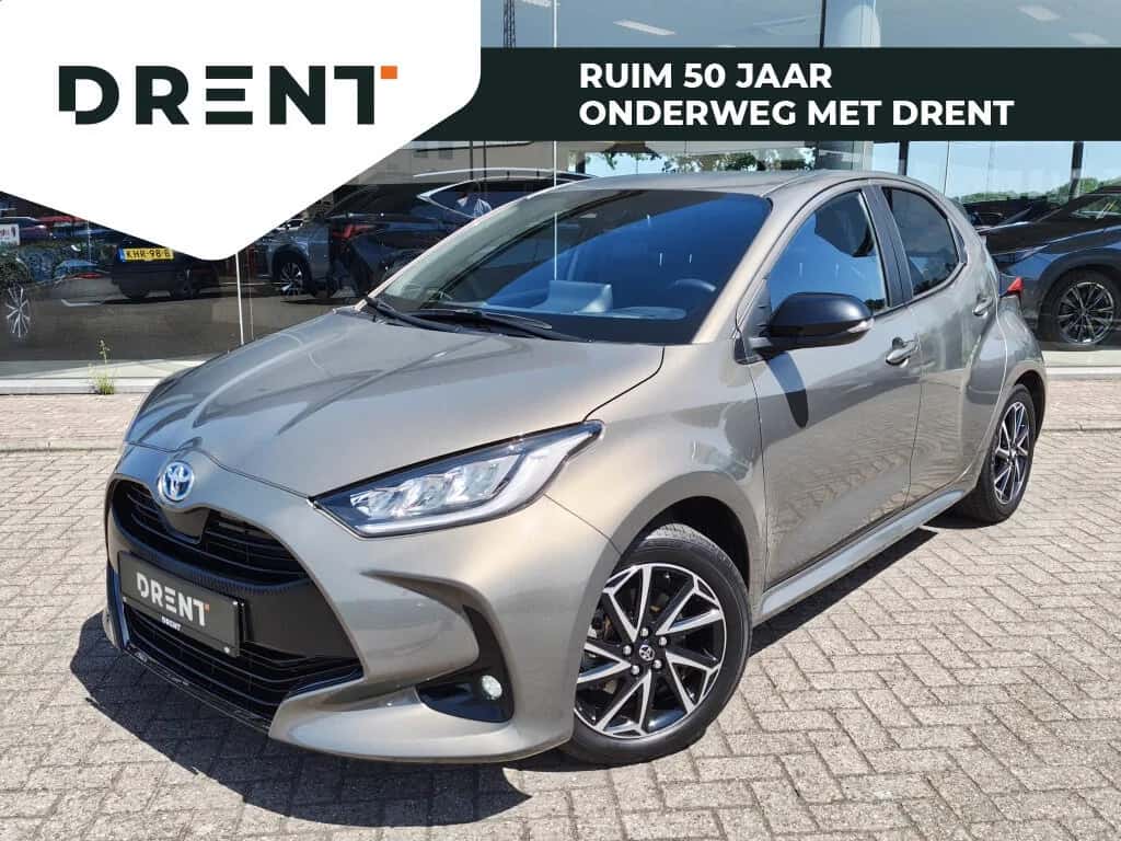 Toyota Yaris (2023) — foto 1