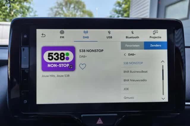 Toyota Yaris (2023) thumbnail 16
